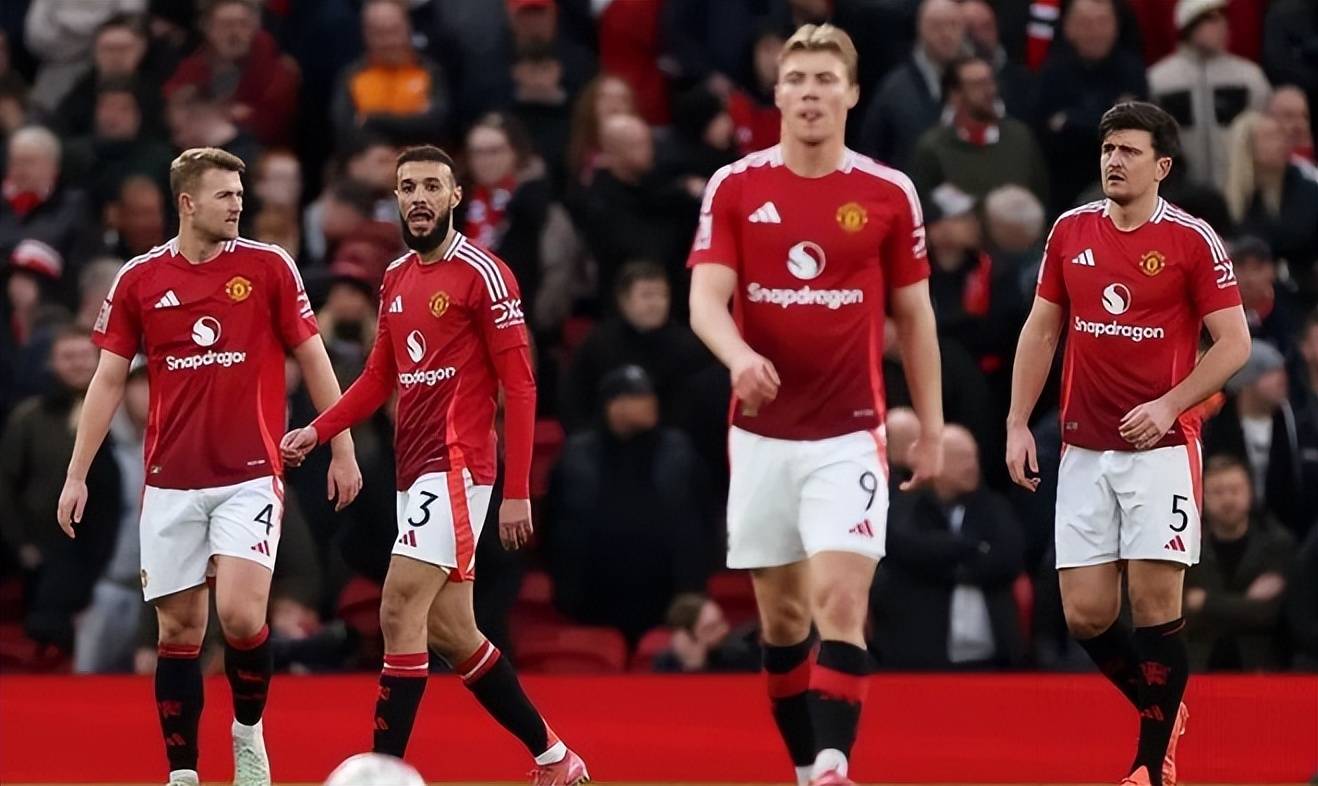 荷兰大名单：范戴克领衔；费耶诺德球员瓦伦特首次入选（荷兰队名单公布：范戴克压阵，费耶诺德的瓦伦特首次入选）