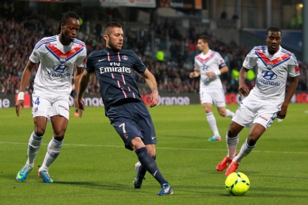 罗马诺：梅努训练中受伤，无法出战阿斯顿维拉（罗马诺：梅努训练时受伤，将无缘对阵阿斯顿维拉）