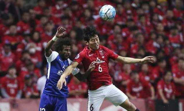 科贝尔谈小贝林染红：我该传一个更好的球避免他犯规 会承担责任（科贝尔谈小贝林红牌：我本应传得更好避免犯规，责任在我）