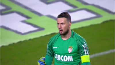 传闻：切尔西和阿森纳领跑马赛前锋罗比尼奥-瓦斯争夺战（据悉，切尔西与阿森纳在马赛前锋罗比尼奥-瓦斯的引进竞赛中占据领先）