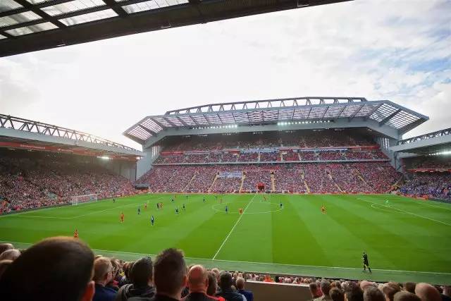 阿斯报：哈维出席丰特的巴萨主席竞选宣讲会，公开反对拉波尔塔（阿斯报：哈维参加丰特的巴萨主席竞选活动，公开表态反对拉波尔塔）