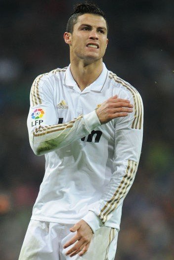 利雅得胜利友谊赛首发：C罗领衔！菲利克斯、伊尼戈在列（利雅得胜利友谊赛首发出炉：C罗挂帅，菲利克斯与伊尼戈入列）