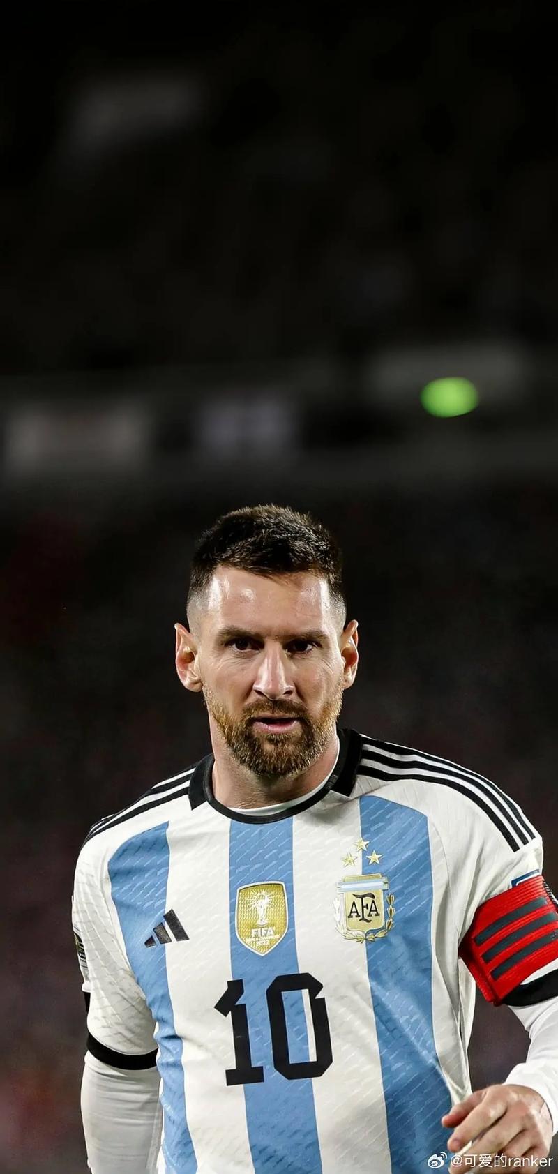 米体：路易斯-恩里克表现欠佳，没把握住这次宝贵的首发机会（米体：路易斯-恩里克状态低迷，未能抓住宝贵的首发机会）